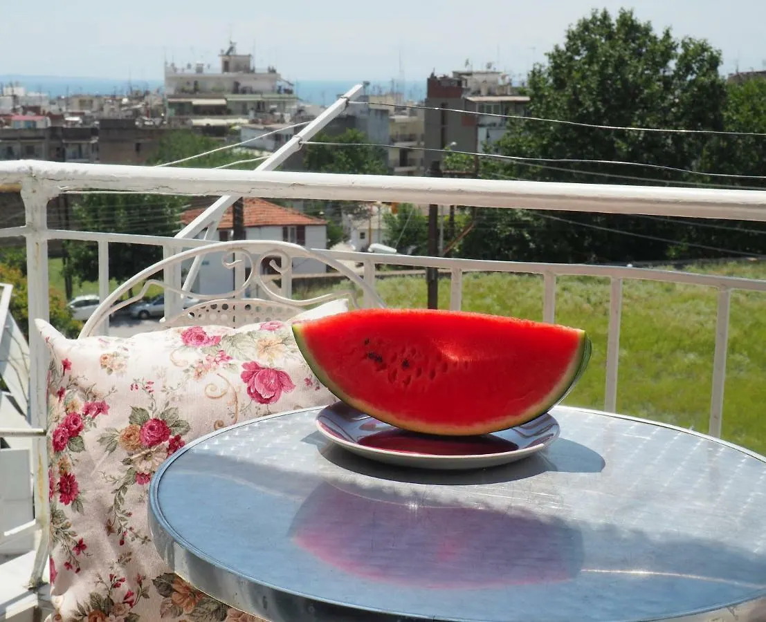 Sunny Apartment Near The Center Thessaloniki